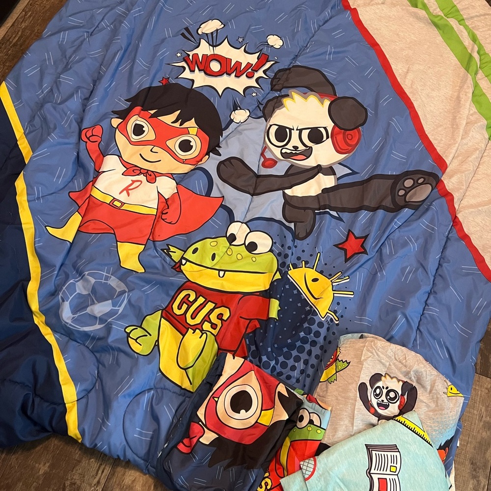 Kids bedding set- Ryan’s world